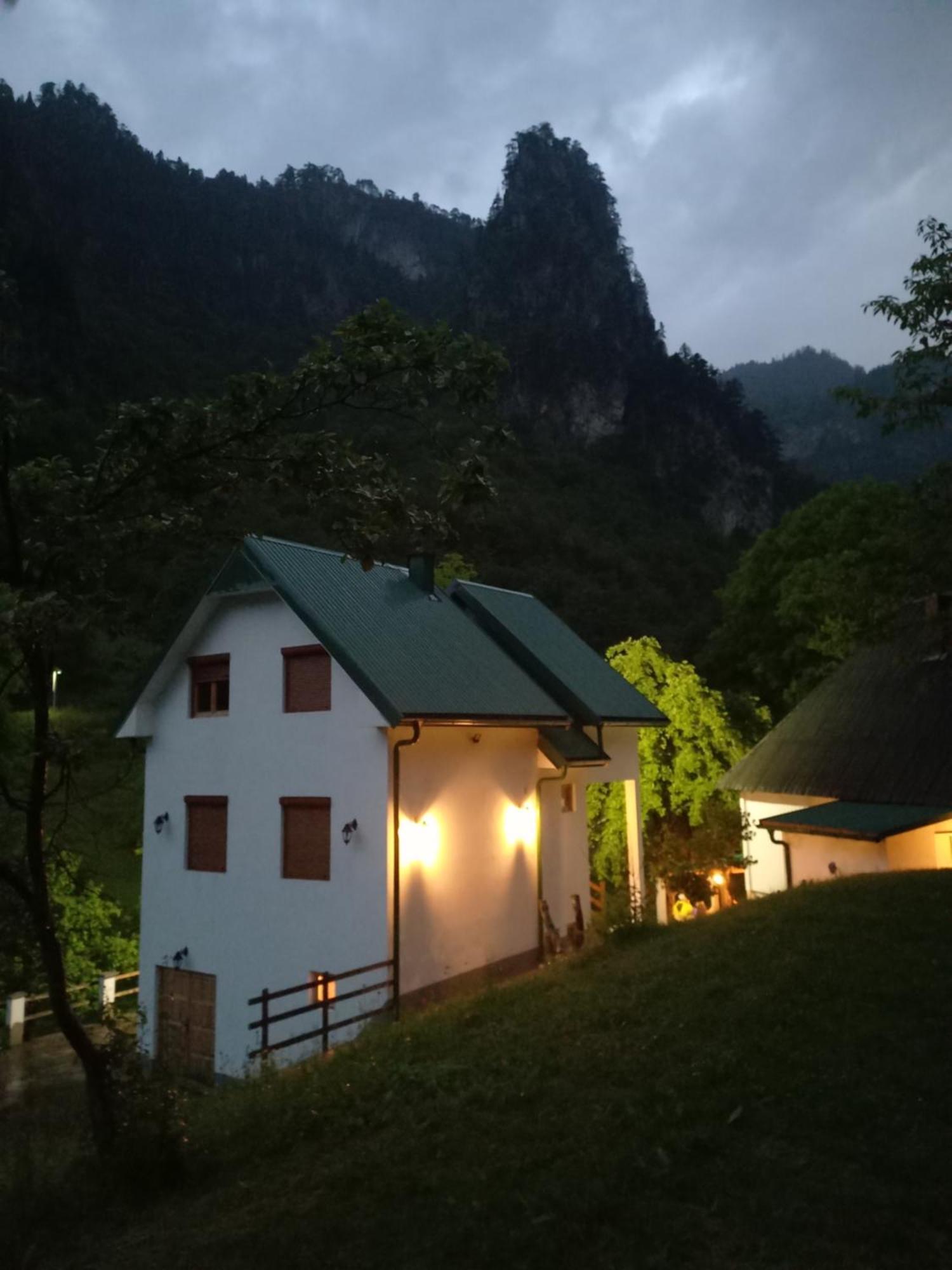 Vila Montana Dobrilovina Exterior foto